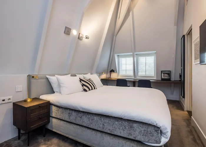 Maison Elle Ξενοδοχείο 4*