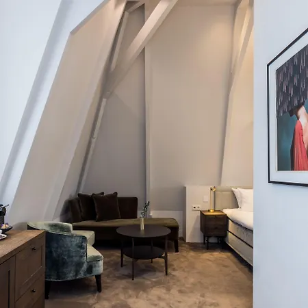 Hotell Maison Elle 4*