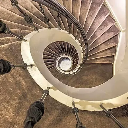 Maison Elle Hotel 4*