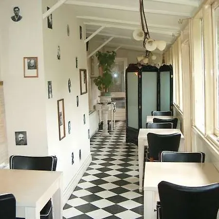 Maison Elle Hotel