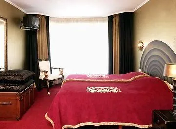 Maison Elle Hotel 4*