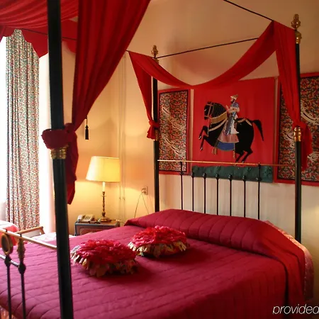Maison Elle Hotel