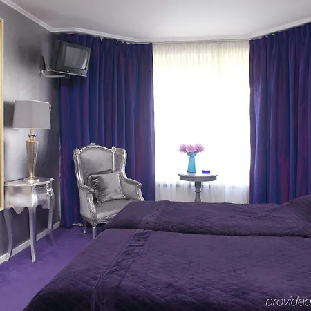Maison Elle Hotel